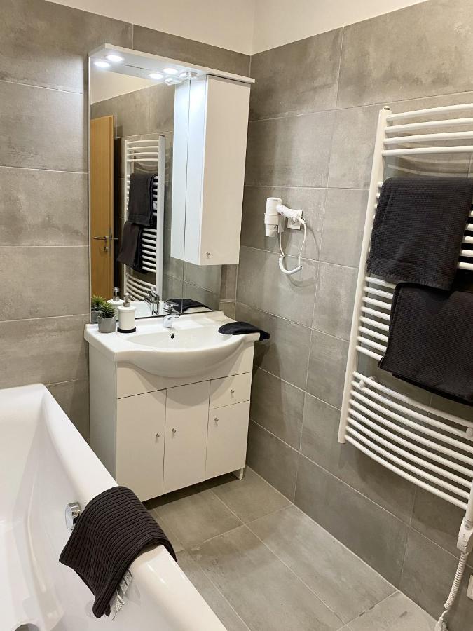 Aqualita Apartman Zalakaros Bagian luar foto