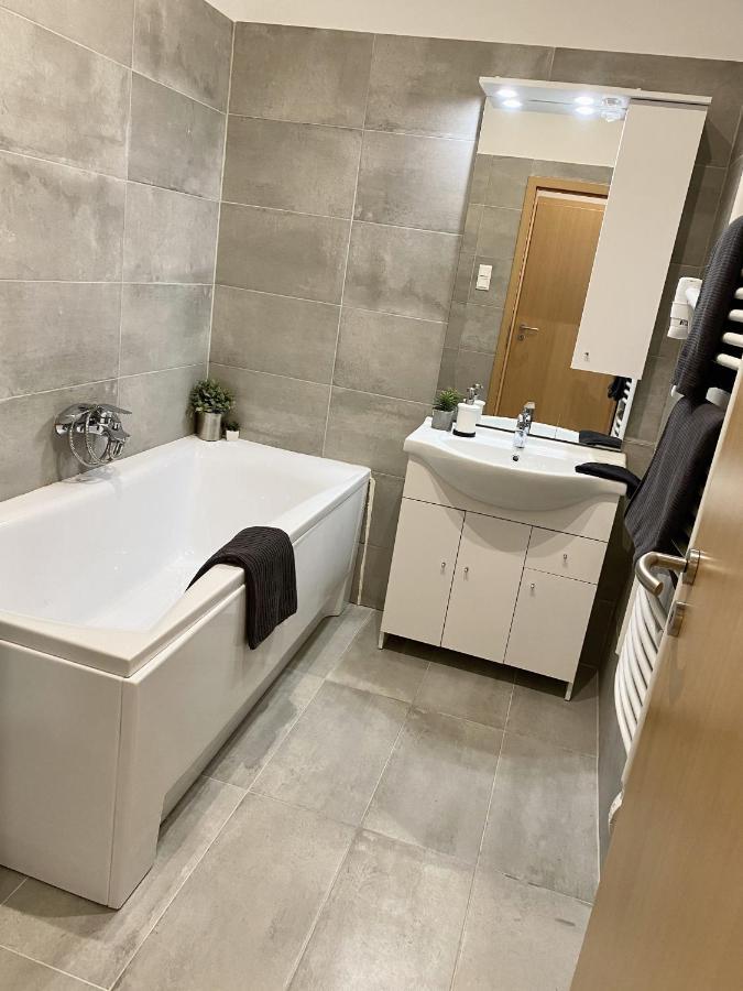 Aqualita Apartman Zalakaros Bagian luar foto