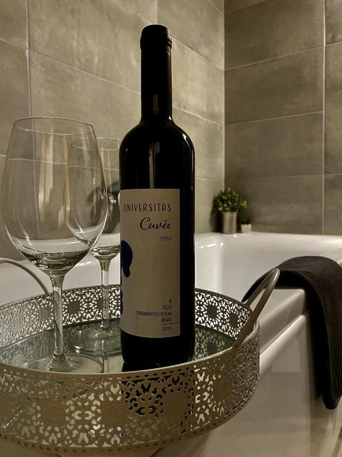Aqualita Apartman Zalakaros Bagian luar foto